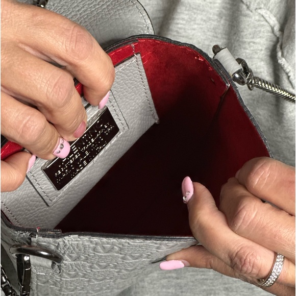 Valentino Crossbody - Picture 6 of 9